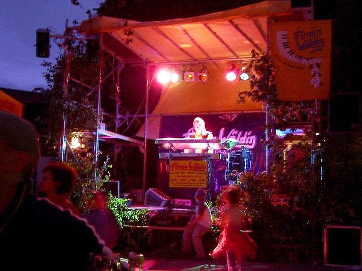064.jpg